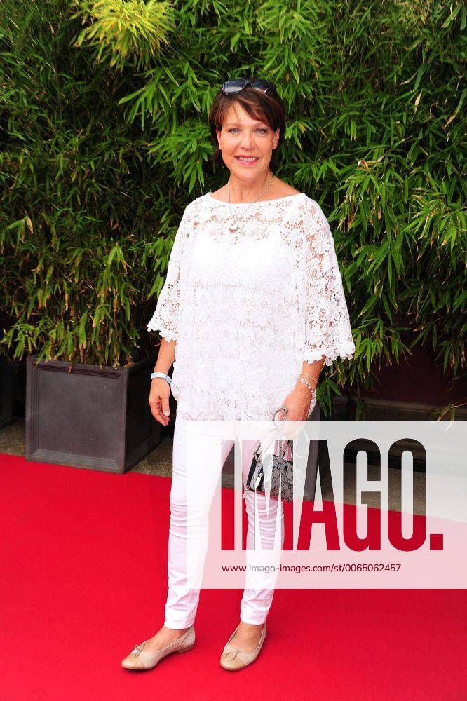 Janina Hartwig beim Bavaria Film Empfang am 30.06.2015 im Rahmen vom Filmfest in München Bavaria Film Empfang 2015 in Muenchen