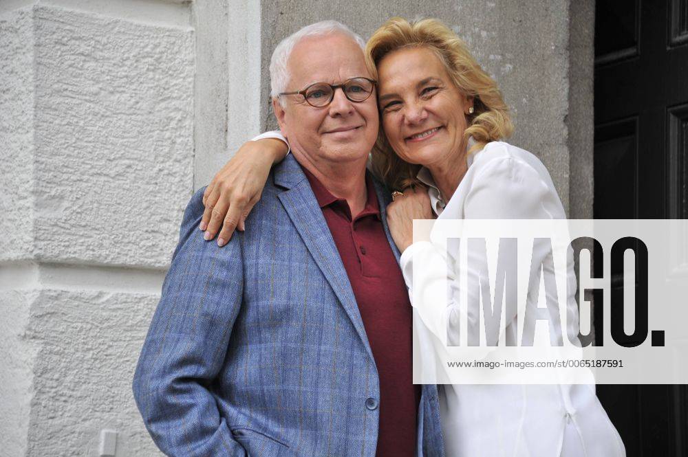 Michael Ande und Susanne Porsche Settermin Der Alte - Die Puppenspieler Dreh, drehen, Drehort Set Prinzregententheater München 14. Juli 2015