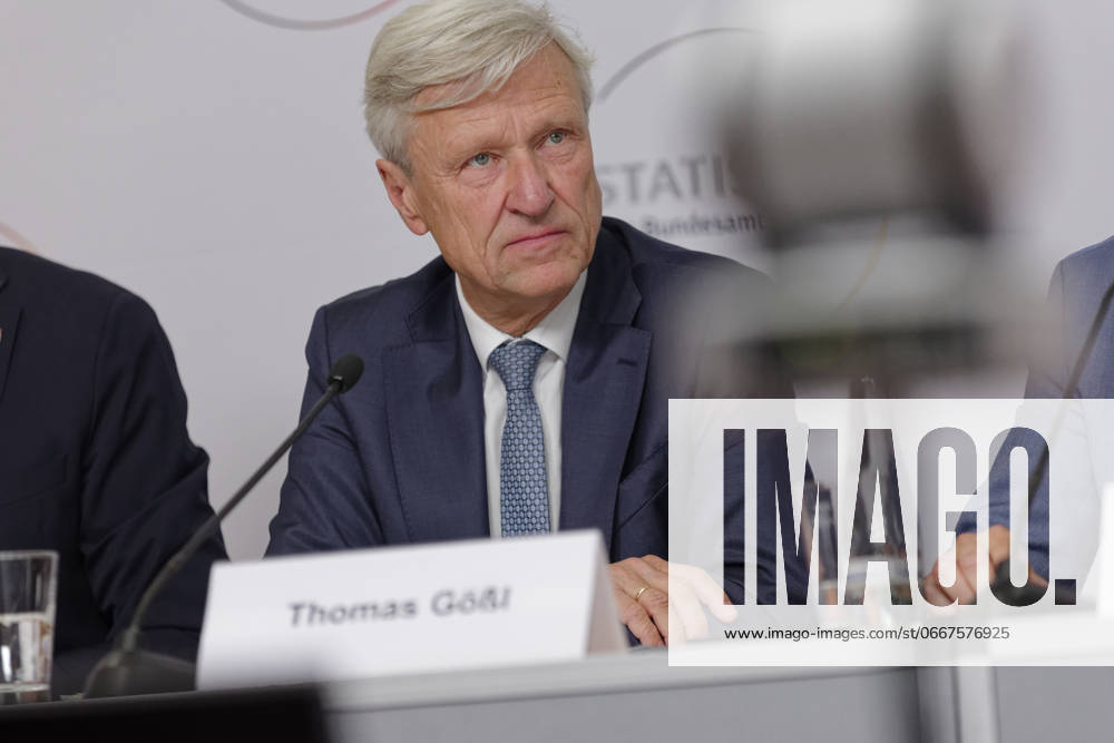 Ergebnisse des Zensus 2022 vorgestellt 2024-06-25 Deutschland, Berlin - Pressekonferenz zur Veröffentlichung der ersten Ergebnisse des Zensus 2022. Im Bild Thomas Gößl, Präsident des Bayerischen Landesamts für Statistik.