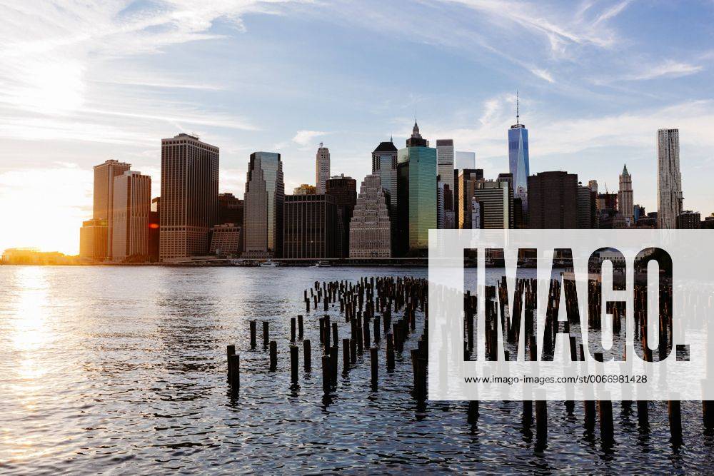 USA, New York, New York City, Manhattan, Skyline and East River at sunset GIOF000328