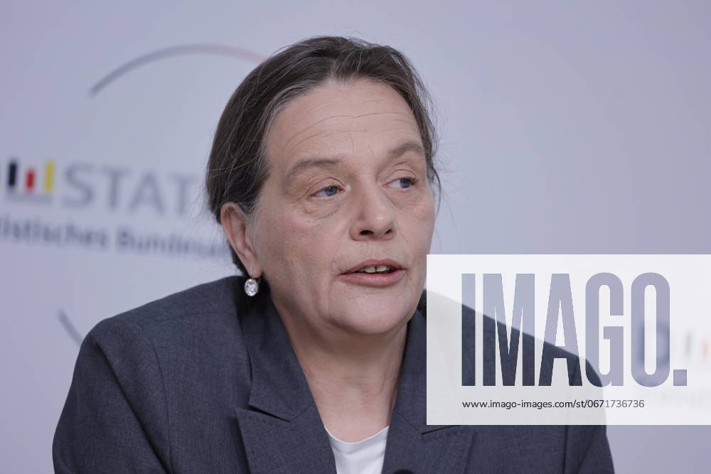 Dr. Ruth Brand, Präsidentin des Statistischen Bundesamtes , Deutschland, Berlin, Bundespressekonferenz, Thema: Statistisches Bundesamt, Zensus 2022: Start der Veröffentlichung der Ergebnisse