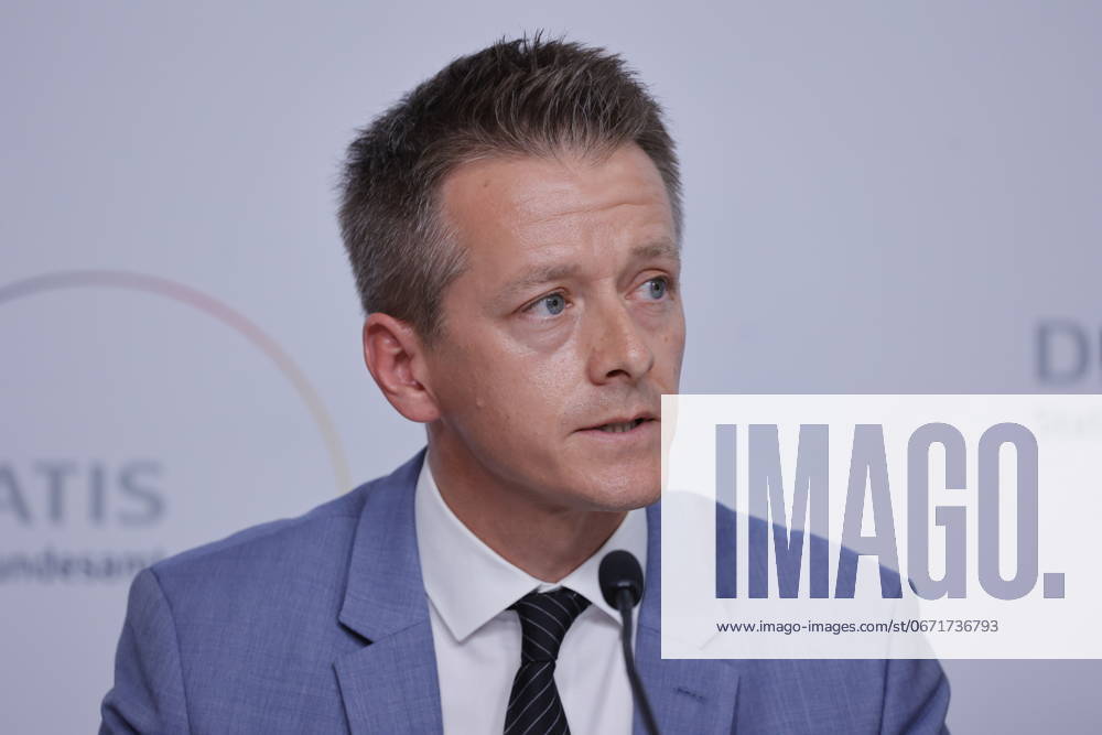 Florian Burg, Pressesprecher, Deutschland, Berlin, Bundespressekonferenz, Thema: Statistisches Bundesamt, Zensus 2022: Start der Veröffentlichung der Ergebnisse
