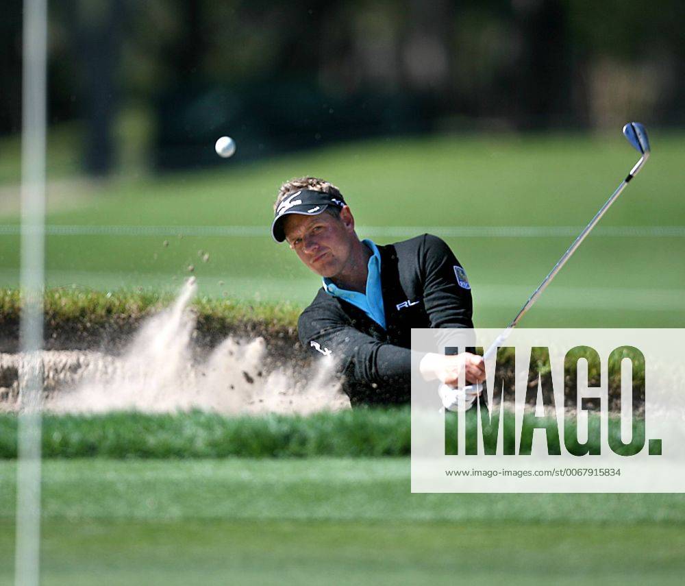 Palm Harbor, Florida, U.S. - DOUGLAS R. CLIFFORD TIMES.Luke Donald escapes a trap at the fifth green Wednesday (3 13 13) while competing in the Tampa Bay Championship Pro-Am at Innisbrook s Copperhead Golf Course in Palm Harbor. Donald is the defending champion of the 2012 event. - ZUMAs70