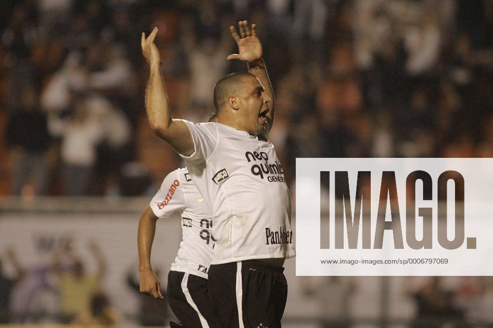 Ronaldo of Corinthians. Sao Paulo SP, Brasil - 03 11 2010. x(8)xNelsonxAntoinex xFotoarenax o0 Enttäuschung