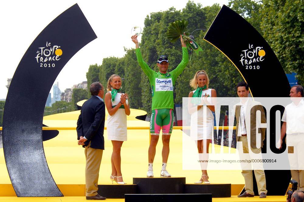 Alessandro Petacchi (ITA Lampre - Farnese Vini) - Sieger der Sprintwertung der Tour de France 2010 Tour of France 2010, 20. Etappe: Longjumeau - Paris Champs Elysees 102.5 km o0 Jubel, Freude Sieg, Sieger grünes Trikot