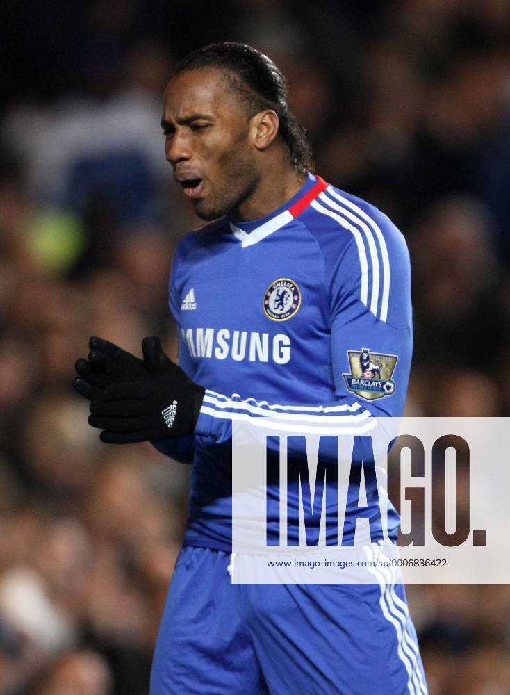 Chelseas Didier Drogba looks on dejected - Barclays Premier League, London, FC Chelsea (blue) vs. FC Fulham (white) 10th November, 2010 . o0 enttäuscht