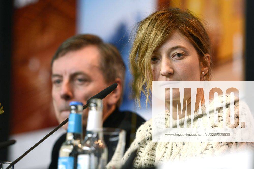 Nick James und Alba Rohrwacher during the jury press conference at the 66th Berlin International Film Festival Berlinale 2016 on February 11, 2016 in Berlin, Germany. Foto:xC.xNiehausx xFuturexImage