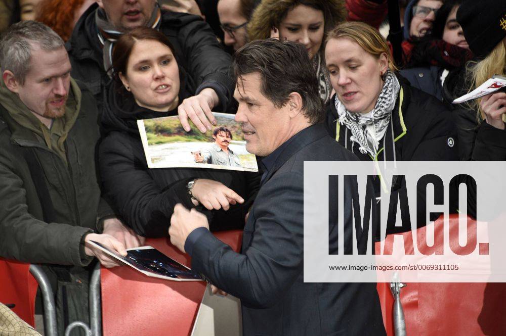 Josh Brolin arrives for the Hail Caesar! press conference at the 66th Berlin International Film Festival Berlinale 2016 on February 11, 2016 in Berlin, Germany. Foto:xFredericx xFuturexImage