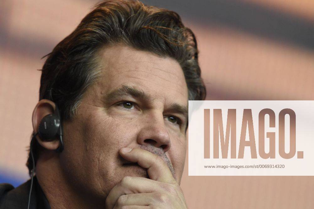 Schauspieler Josh Brolin während der Pressekonferenz zum Film -Hail, Caesar- anlässlich der 65. Internationalen Filmfestspiele Berlin 66. Internationale Filmfestspiele in Berlin IFB2016