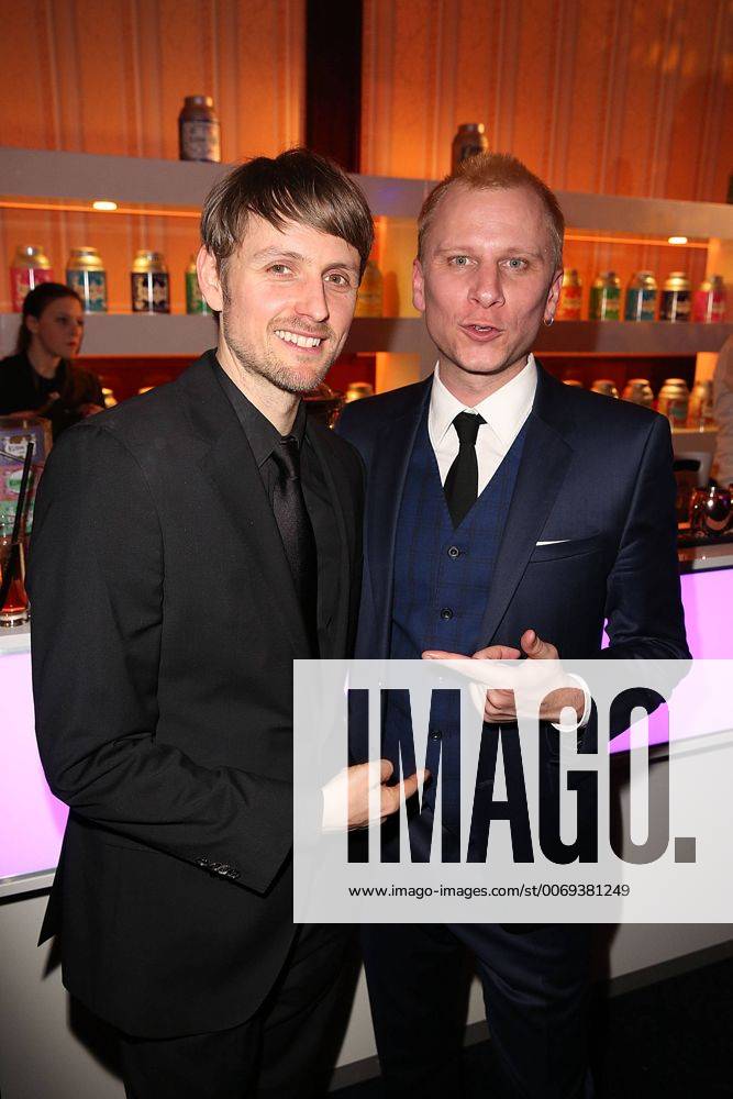 Axel Schreiber und Robert Stadlober beim Empfang vom Medienboard Berlin Brandenburg im Rahmen der 66. Berlinale am 13.02.2016 in Berlin 66. Berlinale 2016, Medienboard Empfang in Berlin