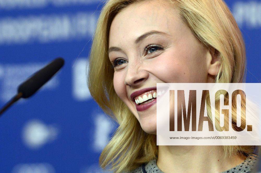 Sarah Gadon during the Indignation press conference at the 66th Berlin International Film Festival Berlinale 2016 on February 14, 2016 in Berlin, Germany. Foto:xC.xNiehausx xFuturexImage