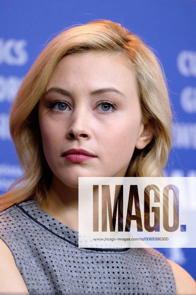 Schauspielerin Sarah Gadon während der Pressekonferenz zum Film -Indignation- anlässlich der 66. Internationalen Filmfestspiele Berlin snapshot-photography K.M.Krause