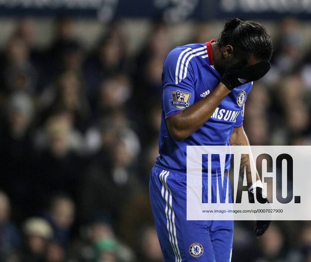 Chelseas Didier Drogba looks on dejected - Tottenham Hotspur vs. Chelsea FC . o0 Emotionen