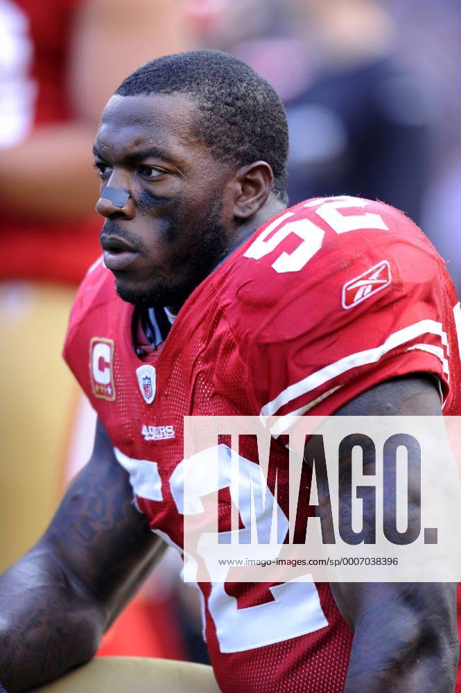Linebacker Patrick Willis of the San Francisco 49er s during a 40-20 victory over the Seattle Seahawks at Candlestick Park on December 12, 2010. - ZUMAcp4