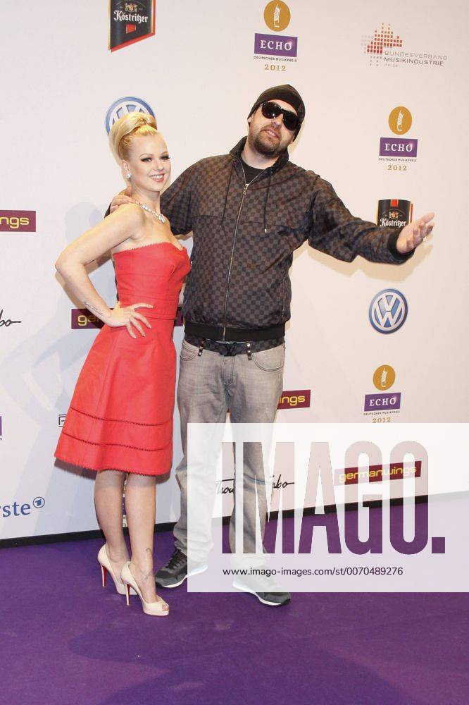 Sido mit Freundin Doreen Steinert - Verleihuing des ECHO 2012 in der Hallen der Messe Berlin am 22.03.2012. Echo 2012