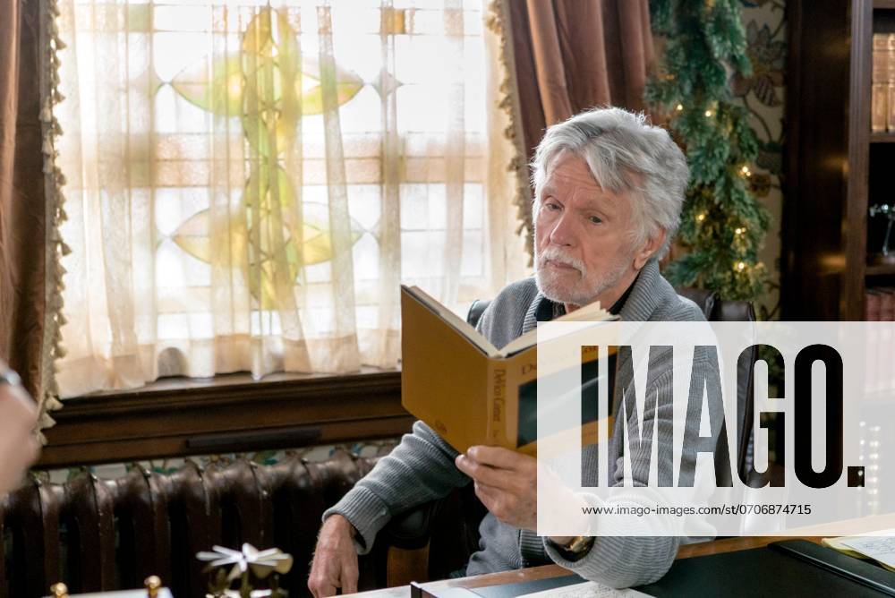 Journey Back to Christmas (2016) - filmstill Journey Back to Christmas (2016) Tom Skerritt - - -