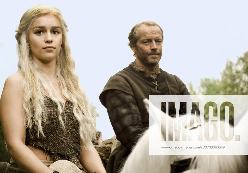 Game of Thrones - filmstill EMILIA CLARKE & LAIN GLEN in Game of Thrones