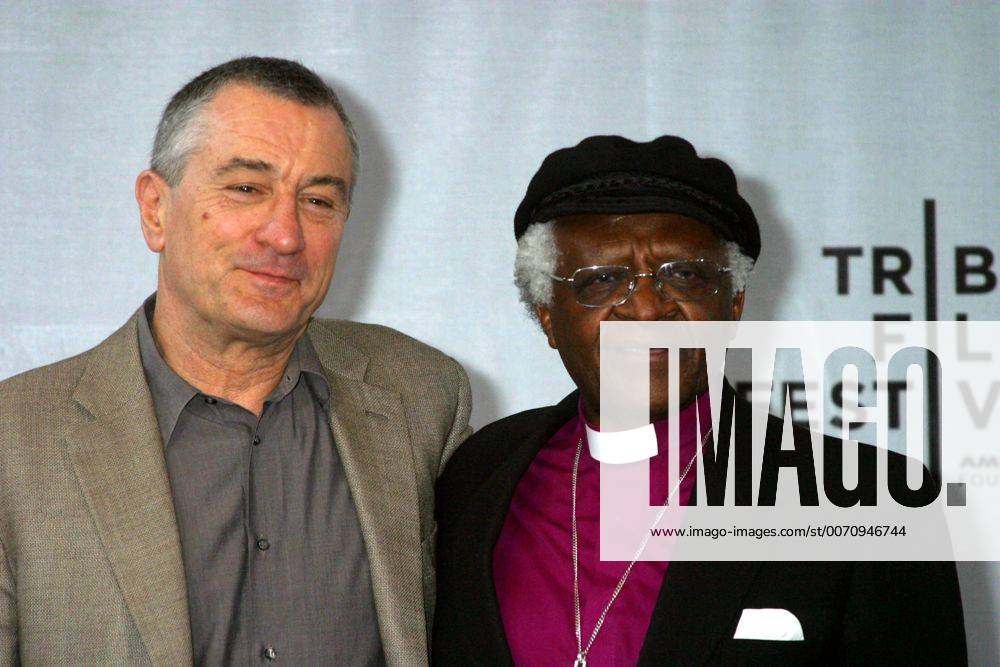 Jan. 1, 2011 - New York, New York, U.S. - K36998RM.PRESS CONFERENCE TO ANNOUNCE THE OPENING OF THE THIRD ANNUAL TRIBECA FILM FESTIVAL 3 WORLD FINANCIAL CENTER, NEW YORK New York 05 01 2004 . 2004..DESMOND TUTU AND ROBERT DENIRO - ZUMAmk1_