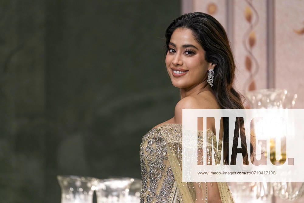 Anant-Radhika s post wedding ceremony Mumbai: Actor Janhvi Kapoor poses for photos upon her arrival to attend Anant Ambani and Radhika Merchant s post wedding ‘Blessing Ceremony’, in Mumbai, Saturday, July 13, 2024. (PTI Photo Kunal Patil) (PTI07_13_2024_000268B) Mumbai Maharashtra India