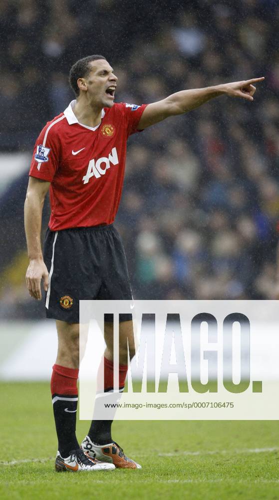 Rio Ferdinand of Manchester United - Barclays Premier League, West Bromwich Albion (white) vs. Manchester United (red) 1st January, 2011 . o0 Wut Gestik