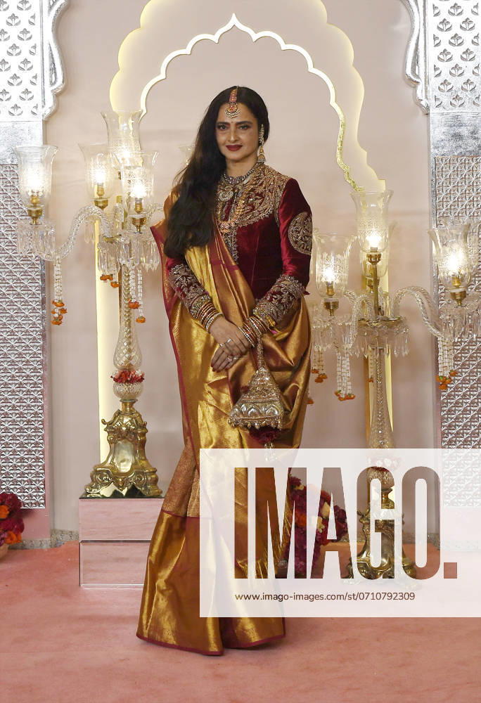 Wedding red carpet of Anant Ambani & Radhika Merchant in Mumbai, India - 12 Jul 2024 Bollywood actress Rekha poses for a photo on the red carpet wedding ceremony of Anant Ambani and Radhika Merchant in Mumbai. Mumbai India