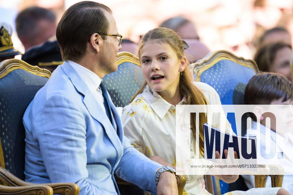 Prins Daniel och prinsessan Estelle under utdelningen av Victoriapriset den 14 juli 2024 i Borgholm.