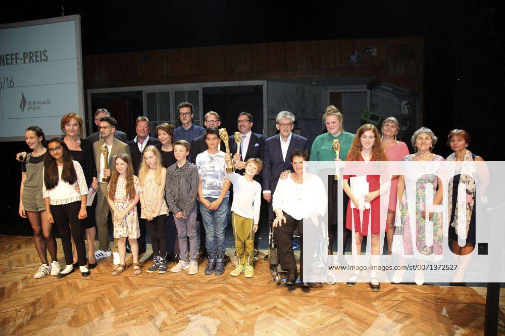 Preiseträger und Laudatoren bei der Verleihung der Dorothea-Neff-Preise im Volkstheater. Wien Foto:xF.xJ.xMorgenbesserx xFuturexImage