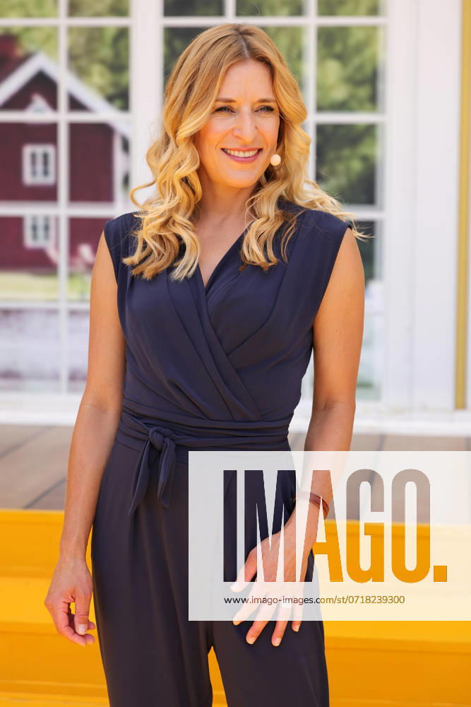 Stefanie Hertel - Immer wieder sonntags 2024, Folge 07 Stefanie Hertel. ARD-Unterhaltungsshow Immer wieder sonntags. TV-Aufzeichnung und Live-Übertragung vom 28.07.2024 aus dem Wasserpark Rulantica, Rust. Baden-Württemberg, Deutschland.