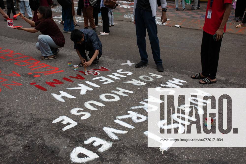 Students Renew Bangladesh Protests Protesters Are Drawing Graffiti On The Streets To Demand Justice For The More Than 200 People Killed In Last Month s Student-led Demonstrations Over Quota System In Government Jobs In Dhaka, Bangladesh On Saturday, August 08, 2024. Dhaka Bangladesh