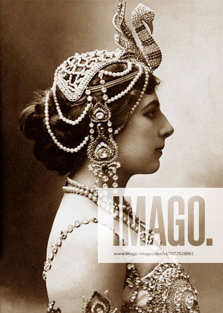 Margaretha MacLeod, better known by the stage name Mata Hari, 1876-1917, Dutch exotic dancer and courtesan who was convicted of being a spy and executed by firing squad in France WHA !ACHTUNG AUFNAHMEDATUM GESCHÄTZT!