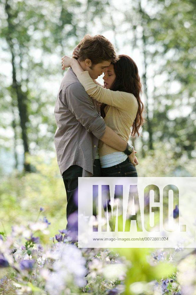 RELEASE DATE: June 30, 2010. MOVIE TITLE: The Twilight Saga: Eclipse. STUDIO: Summit Entertainment. PLOT: As a string of mysterious killings grips Seattle, Bella, whose high school graduation is fast approaching, is forced to choose between her love for vampire Edward and her friendship with werewolf Jacob. PICTURED: ROBERT PATTINSON as Edward Cullen and KRISTEN STEWART as Bella Swan. - ZUMAg90_