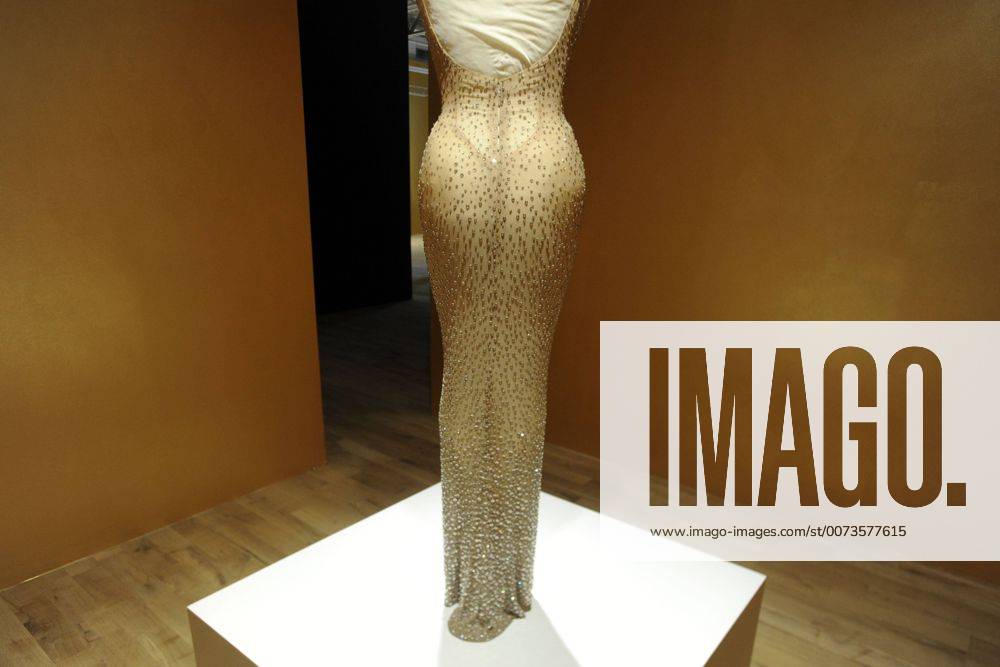 Mariyln Monroe s Happy Birthday Mr. President Kleid beim Presse-Preview der Ausstellung Marilyn: Character not Image im MANA Contemporary. Jersey City, 22.09.2016 Foto:xD.Tinex xFuturexImage
