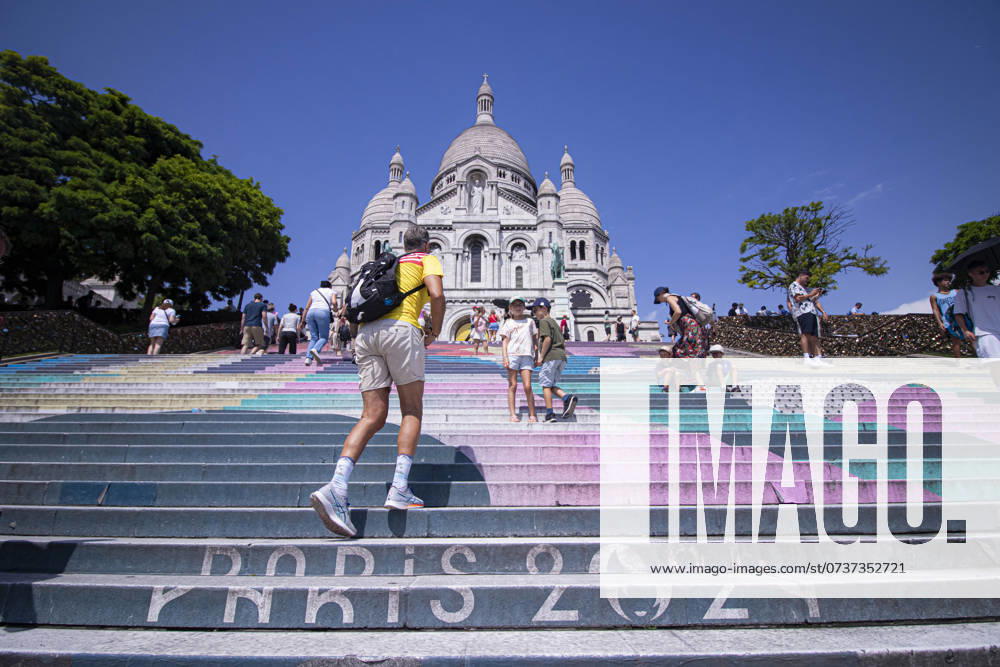 Paris olympics 2024 - sacre coeur basilica Paris (fra), 08 05 2024 - 2024 olympics paris sacre coeur basilica - movement in the sacre coer basilica or basilica of the sacred heart, the most visited religious monument in paris, france located at place charles de gaulle. (Foto: Juliana Arias Ãvila Ato Press IMAGO) GERAL Paris olympics 2024 - sacre coeur basilica %g