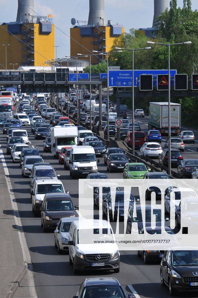 Stau, Stadtautobahn, Wilmersdorf, Berlin, Deutschland Stau Stadtautobahn Wilmersdorf Berlin Deutschland