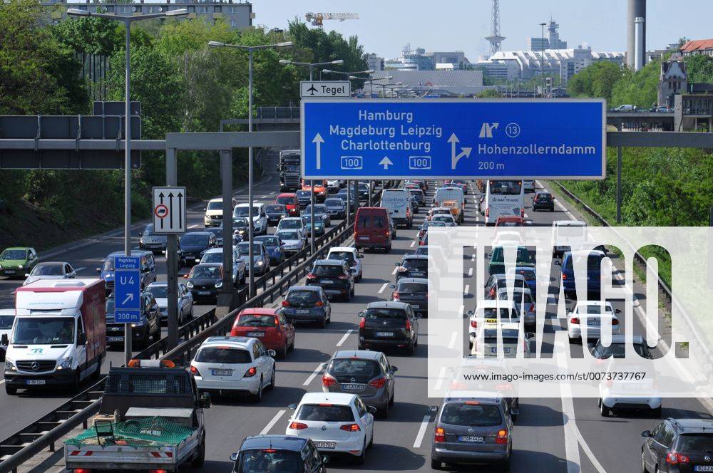 Stau, Stadtautobahn, Wilmersdorf, Berlin, Deutschland Stau Stadtautobahn Wilmersdorf Berlin Deutschland