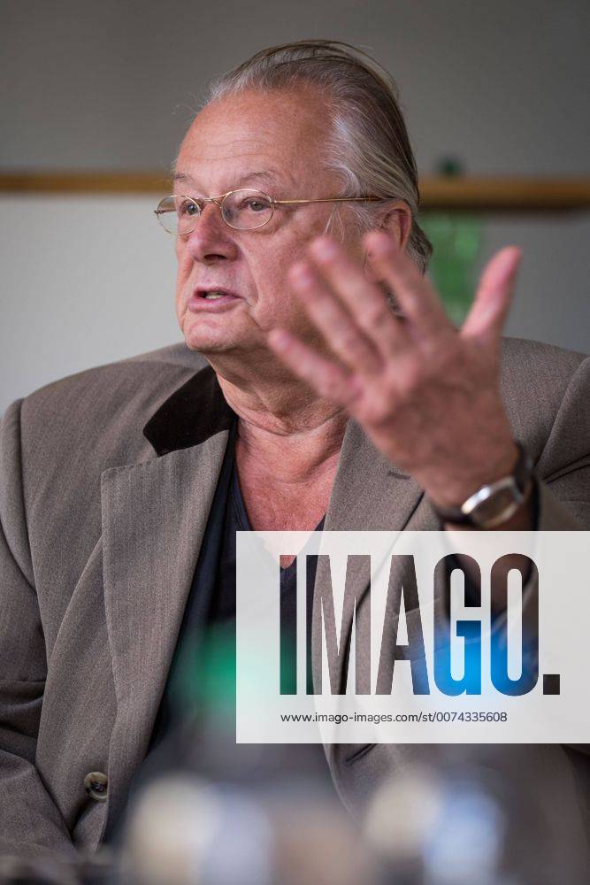 Interview mit Frank Castorf zu Gounods Faust Frank Castorf