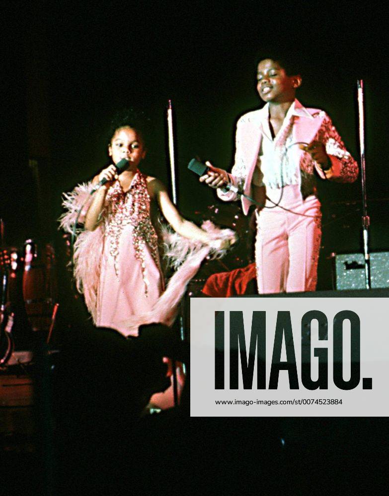 JANET & MICHAEL JACKSON .¬ - ZUMAg49_ 20090625_zaf_g49_267