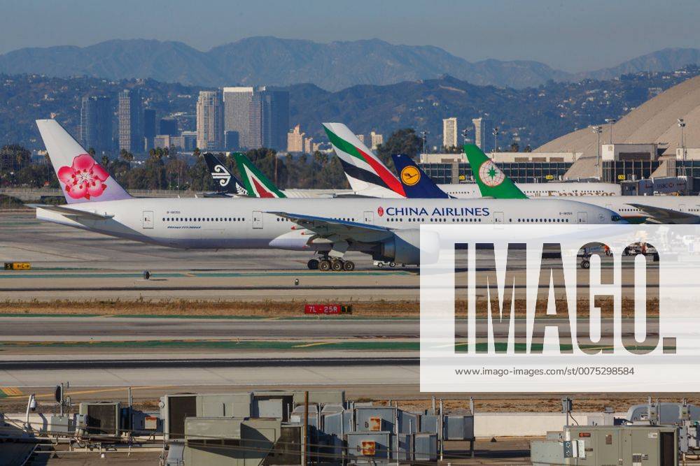 USA, United States of America, California, Los Angeles, 21.10.2016: Los Angeles International Airport, China Airlines Boeing 777-36N(ER), Registration: B18055