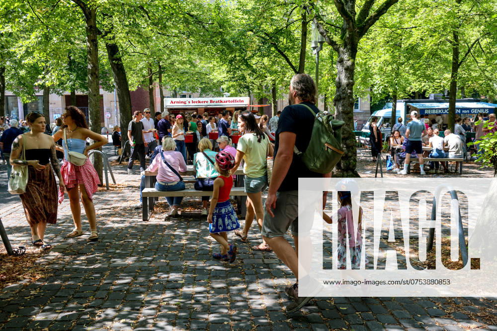 Wochenmarkt auf dem Domplatz. Münster, Nordrhein-Westfalen, DEU, Deutschland