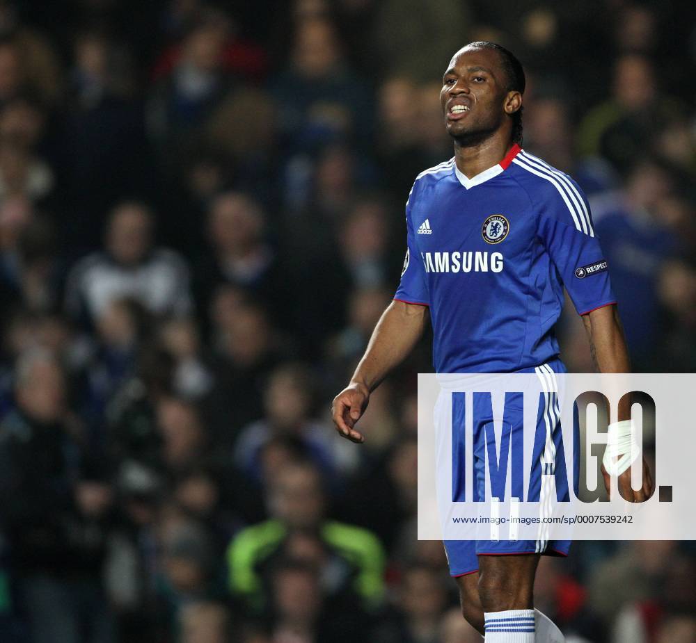 Chelseas Didier Drogba looks on dejected --- FC Chelsea vs. FC Copenhagen . o0 Einzelbild