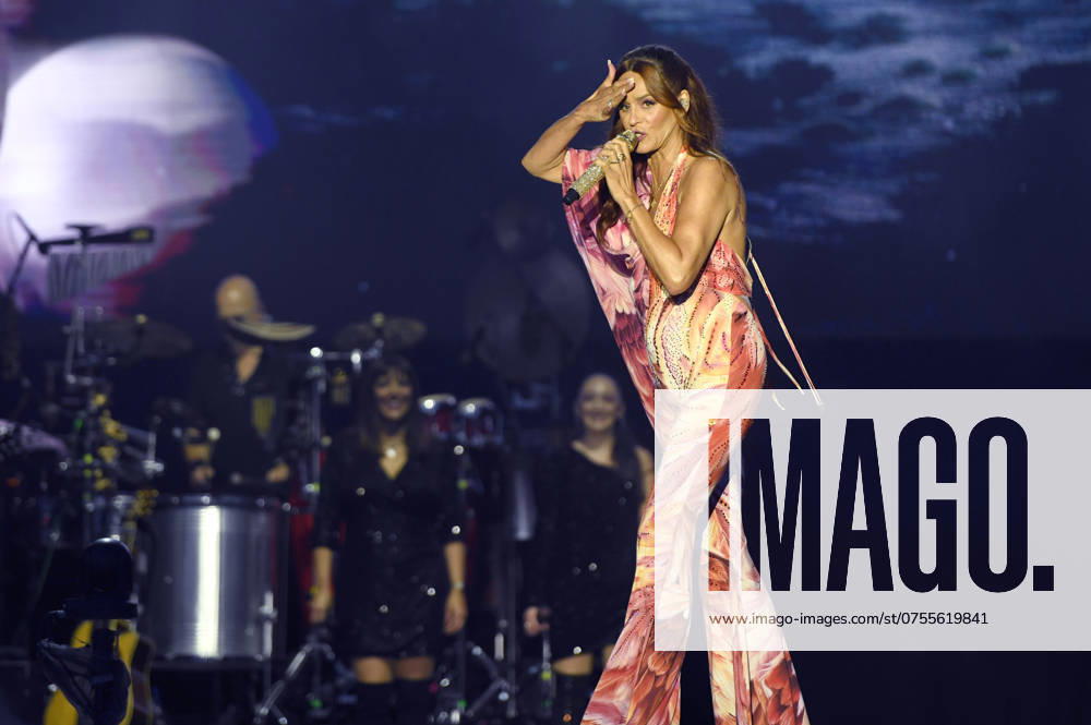Andrea Berg live bei der Schlager Sommernacht auf dem Open R Festival 2024 in der Almased Arena. Uelzen