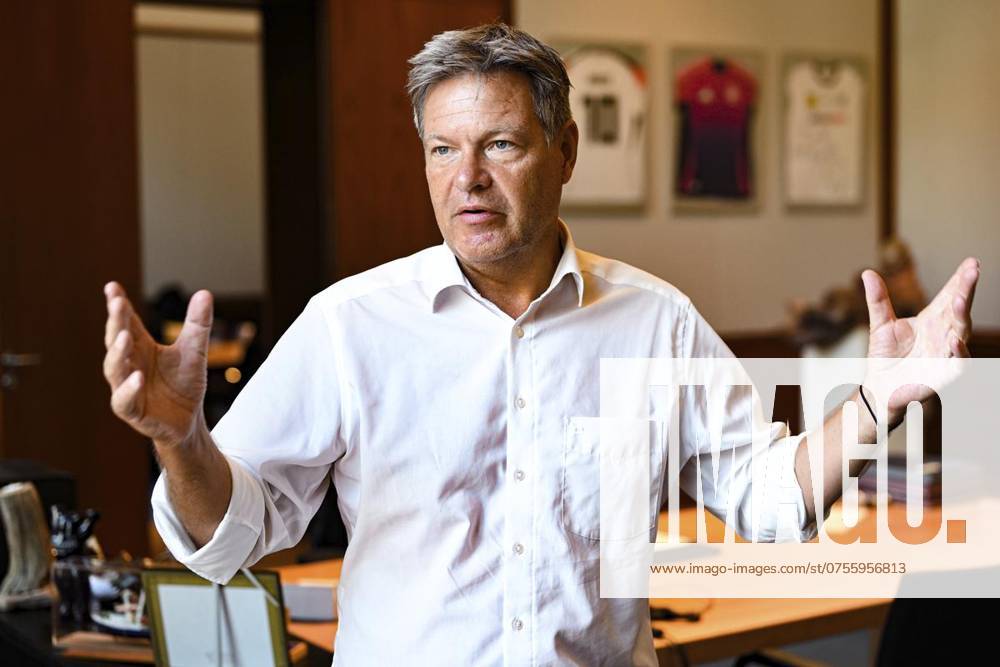 Robert Habeck (Bündnis 90 Die Grünen) Bundesminister für Wirtschaft und Klimaschutz der Bundesrepublik Deutschland, fotografiert am 20.08.2024 in Berlin. Deutschland Berlin Berlin