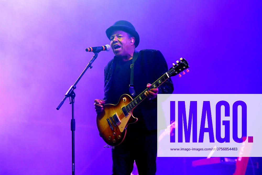 The Jacksons performing at Rewind performing at Rewind South HENLEY-ON-THAMES, ENGLAND - AUGUST 18: Tito Jackson of ˜The Jacksons performing at Rewind, Temple Island Meadows on August 18, 2024 in Henley-On-Thames, England. England. CAP MAR MAR Great Britain