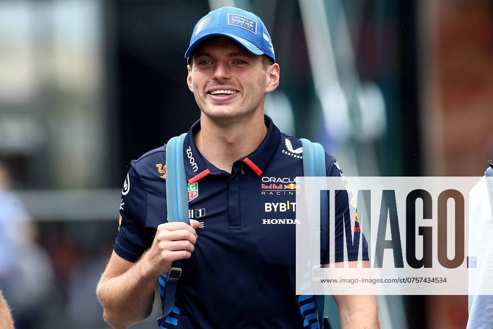 Motorsport FIA Formel 1, Großer Preis der Niederlande 2024, vl Max Verstappen Oracle Red Bull Racing Starting number 1 FIA REGULATIONS PROHIBIT ANY USE OF PHOTOGRAPHS as IMAGE SEQUENCES and or QUASI-VIDEO Zandvoort