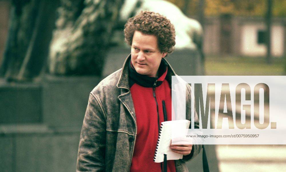 Feb 09, 2007 - Berlin, GERMANY - RELEASE DATE: February 9, 2007 (USA). GERMAN TITLE: Das Leben der Anderen. DIRECTOR: Florian Henckel von Donnersmarck. STUDIO: Wiedemann & Berg Filmproduktion Sony Pictures Classics. PLOT: A horrifying, sometimes unintentionally funny system of observation in the former East Germany. PICTURED: Director FLORIAN HENCKEL VON DONNERSMARCK. - ZUMAg90_ 20070209_ddn_g90_432