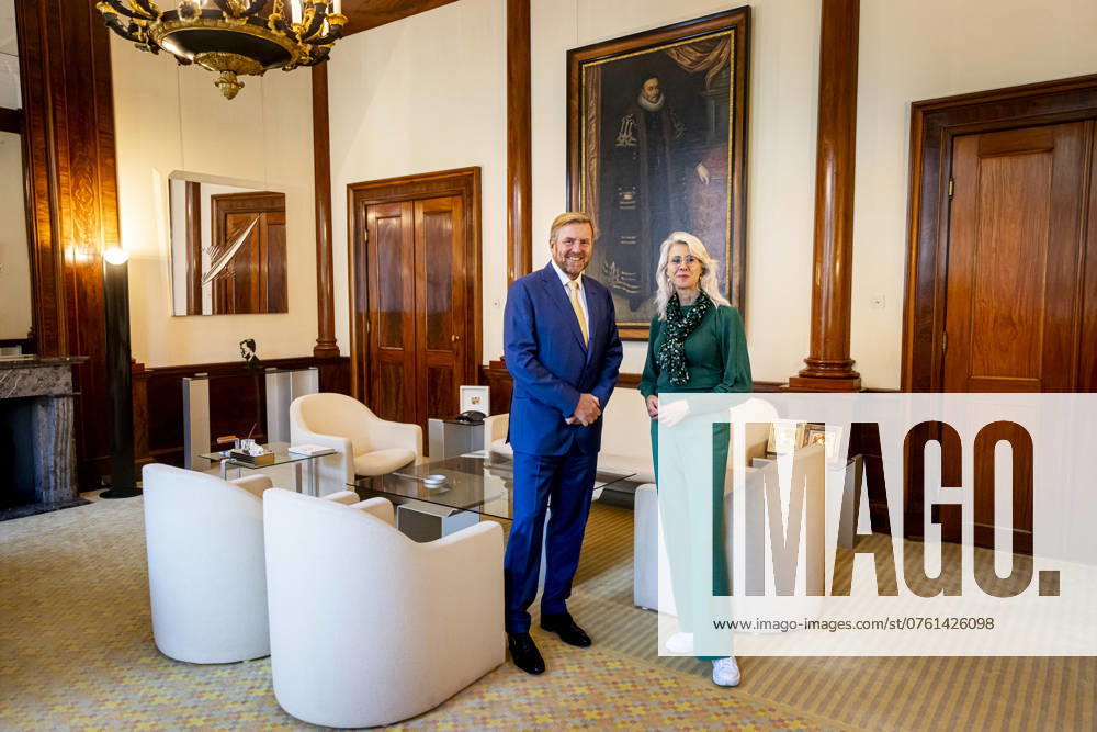 Palace King Willem-Alexander during a meeting with Mona Keijzer Minister van Volkshuisvesting en Ruimtelijke Ordening at palace Noordeinde in The Hague. Â