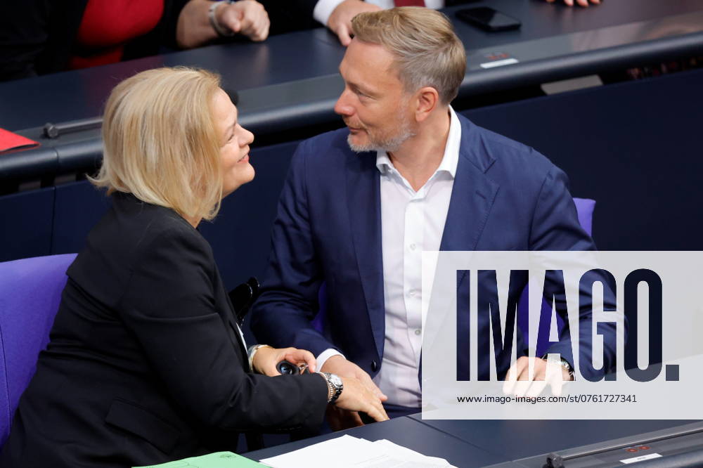 Nancy Faeser (SPD), Bundesministerin fuer Inneres und Heimat, Bundesminister der Finanzen Christian Lindner (FDP), Deutschland, Berlin, Reichstag, Thema: Innere Sicherheit, Migrationspolitik