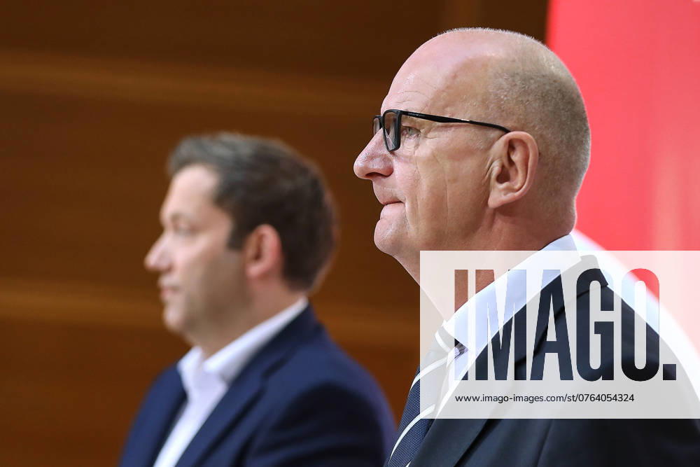 Berlin, Deutschland, 23.09.2024: Willy-Brandt-Haus: Pressekonferenz nach SPD-Vorstandssitzung: Generalsekretär Lars Klingbeil und Ministerpräsident von Brandenburg Dietmar Woidke
