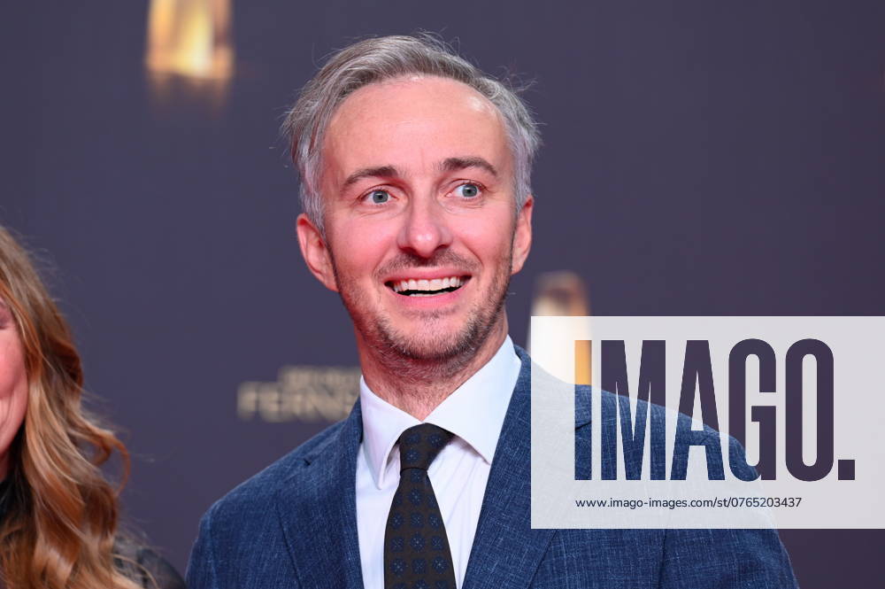 Moderator Jan Böhmermann als Preisträger bei der Gala und Verleihung des Deutschen Fernsehpreis in Köln.