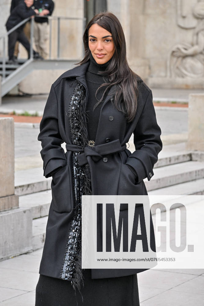 PFW Elie Saab Outside Arrivals Guest arriving at the Elie Saab show during Paris Fashion Week in Paris, France on September 28, 2024. Photo by Julien Reynaud APS-Medias ABACAPRESS.COM Paris France